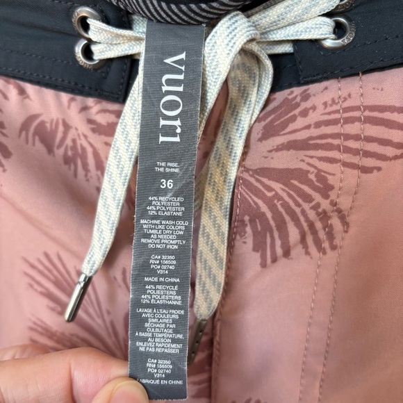 Vuori Cruise Board Shorts Size 36 - Picture 2 of 5
